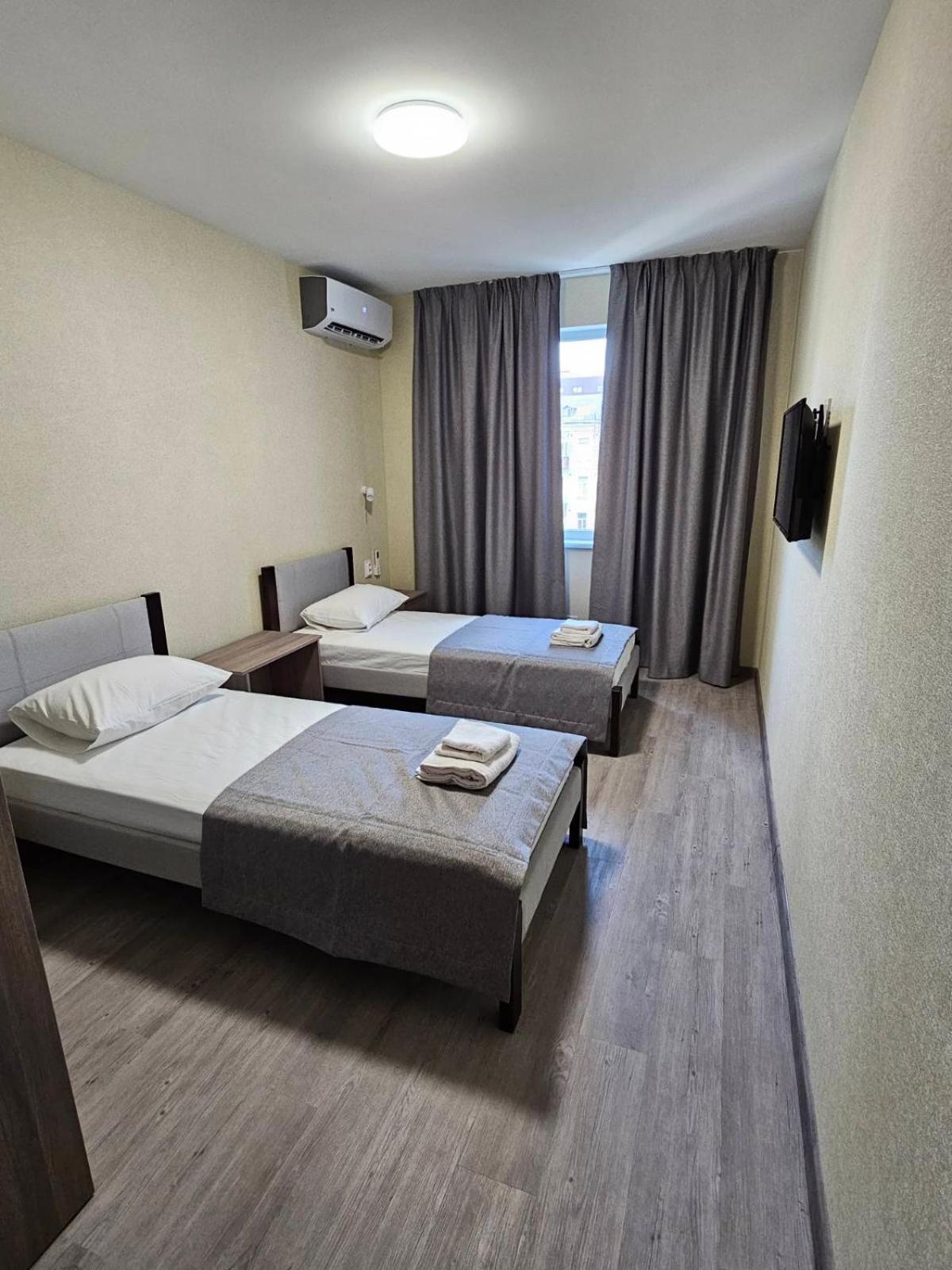 Mansarda Iris Hotel Kiev Eksteriør billede