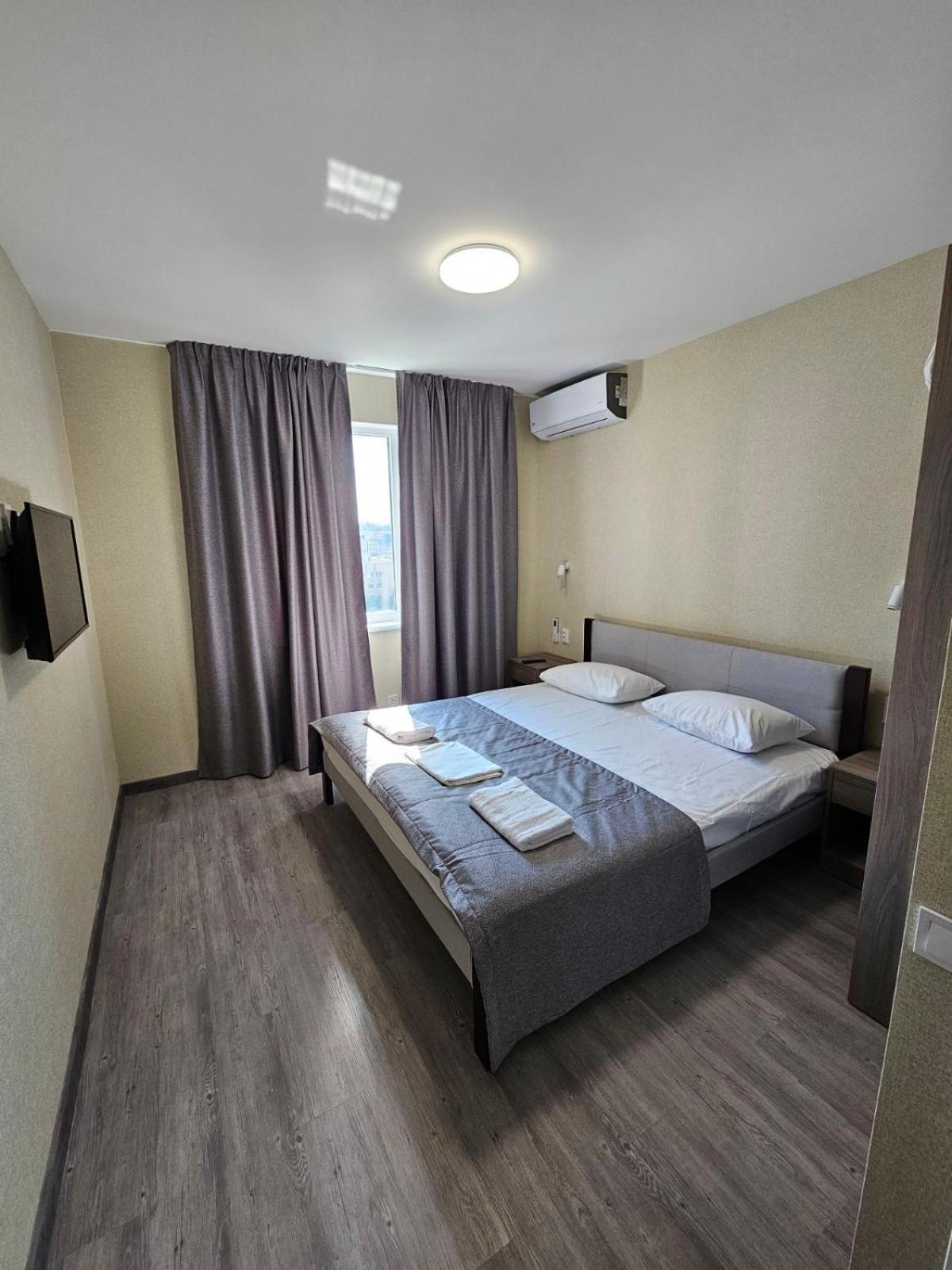 Mansarda Iris Hotel Kiev Eksteriør billede