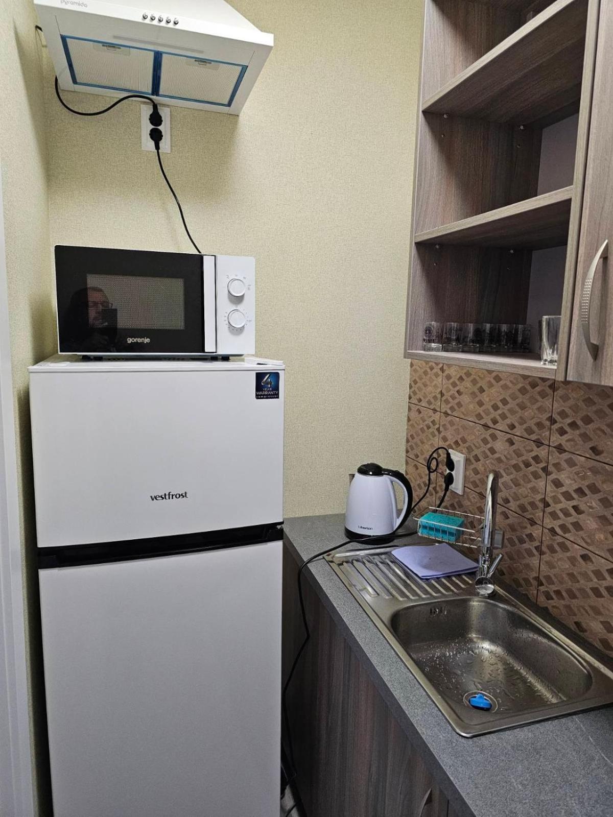 Mansarda Iris Hotel Kiev Eksteriør billede
